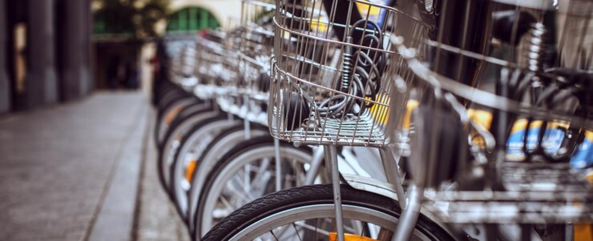 city-bicycles-street-parking_613910-899