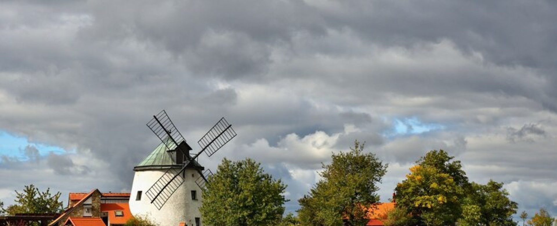 old-windmill-czech-republic-europe-beautiful-old-traditional-mill-house-with-garden_1161-770