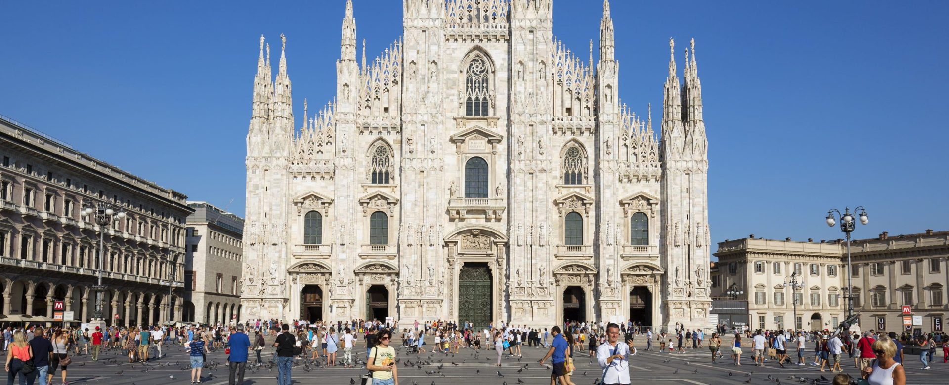 view-front-milan-cathedral-milan-is-second-most-populous-city-italy-capital-lombardy-min